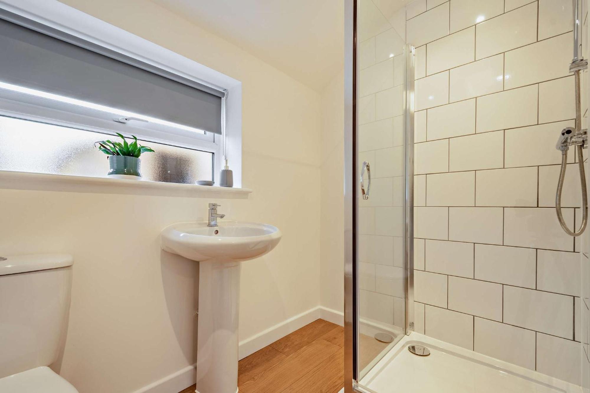 Modern, City Living Apartments- Private Parking Oxford Room photo