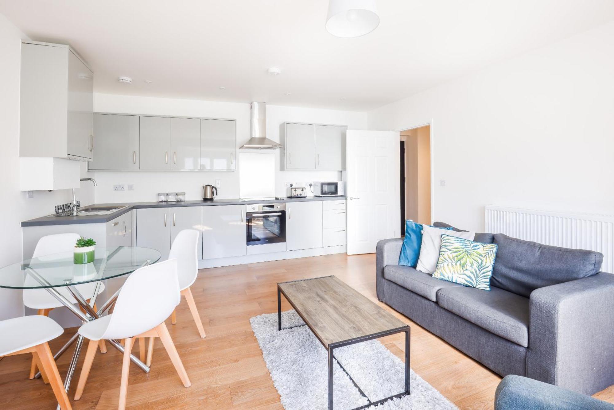 Modern, City Living Apartments- Private Parking Oxford Room photo